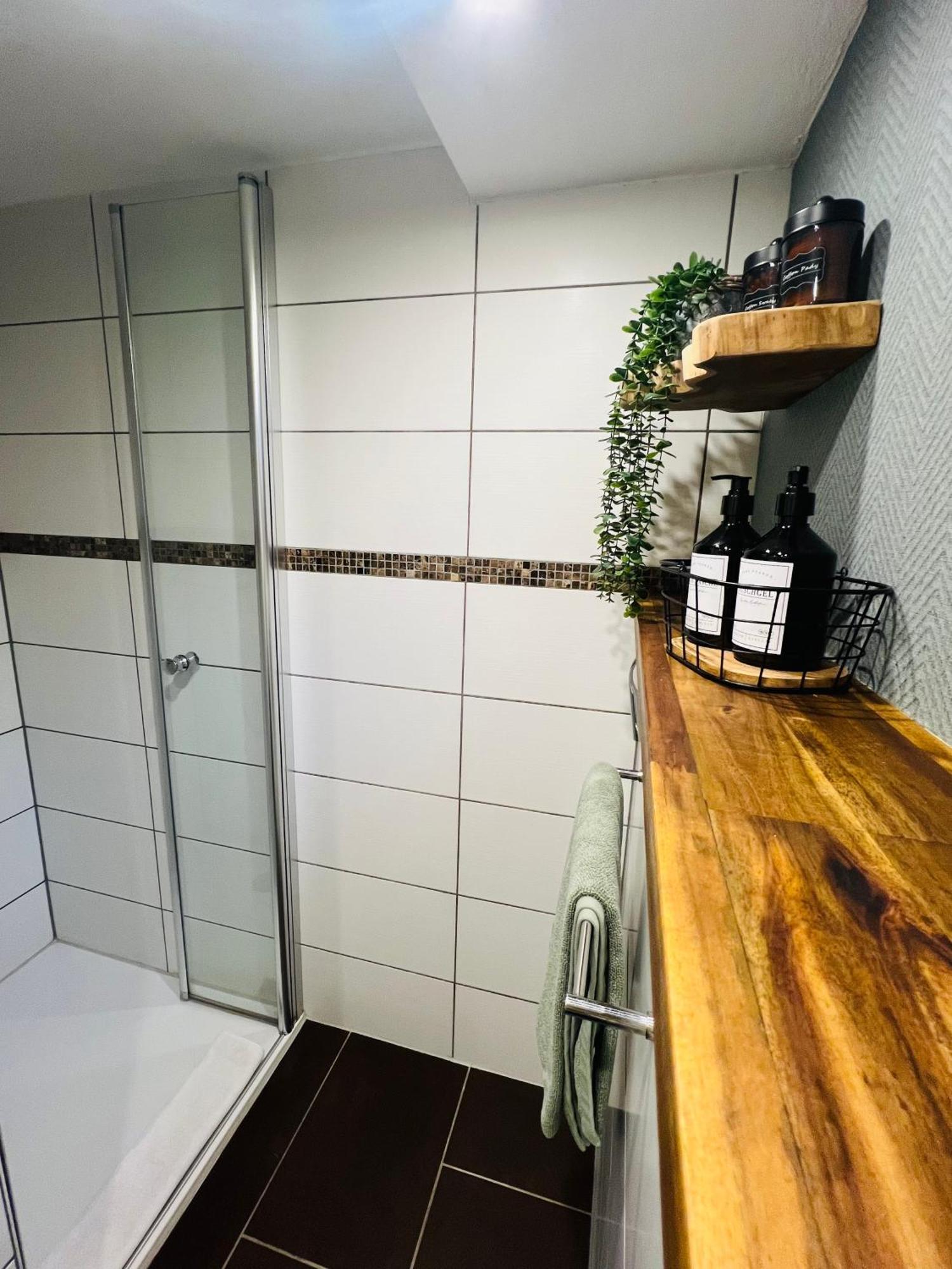 Ferienwohnung Palatina Heuchelheim-Klingen エクステリア 写真