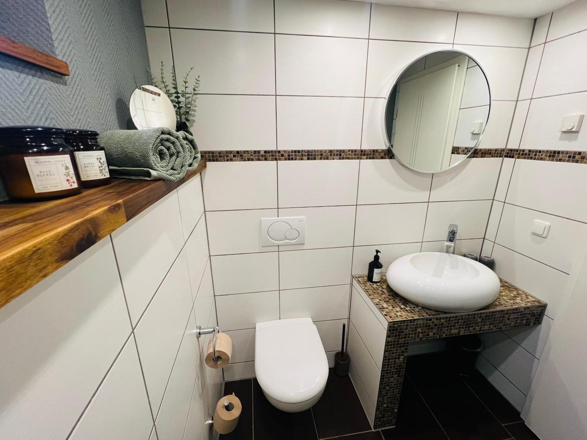 Ferienwohnung Palatina Heuchelheim-Klingen エクステリア 写真