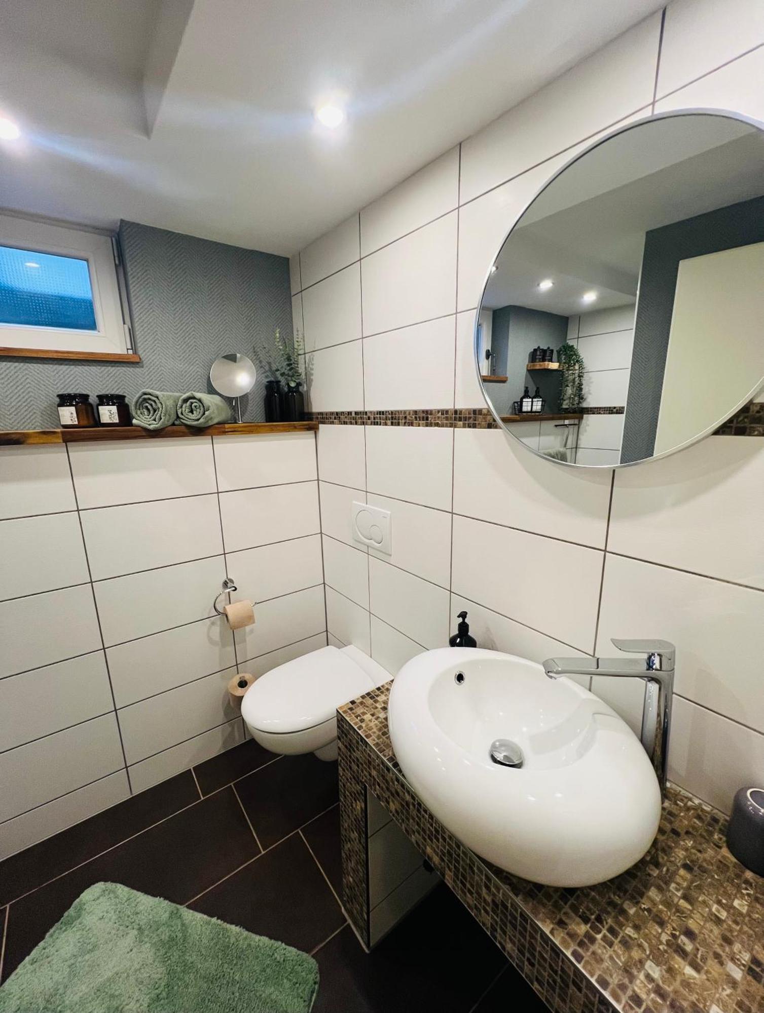 Ferienwohnung Palatina Heuchelheim-Klingen エクステリア 写真