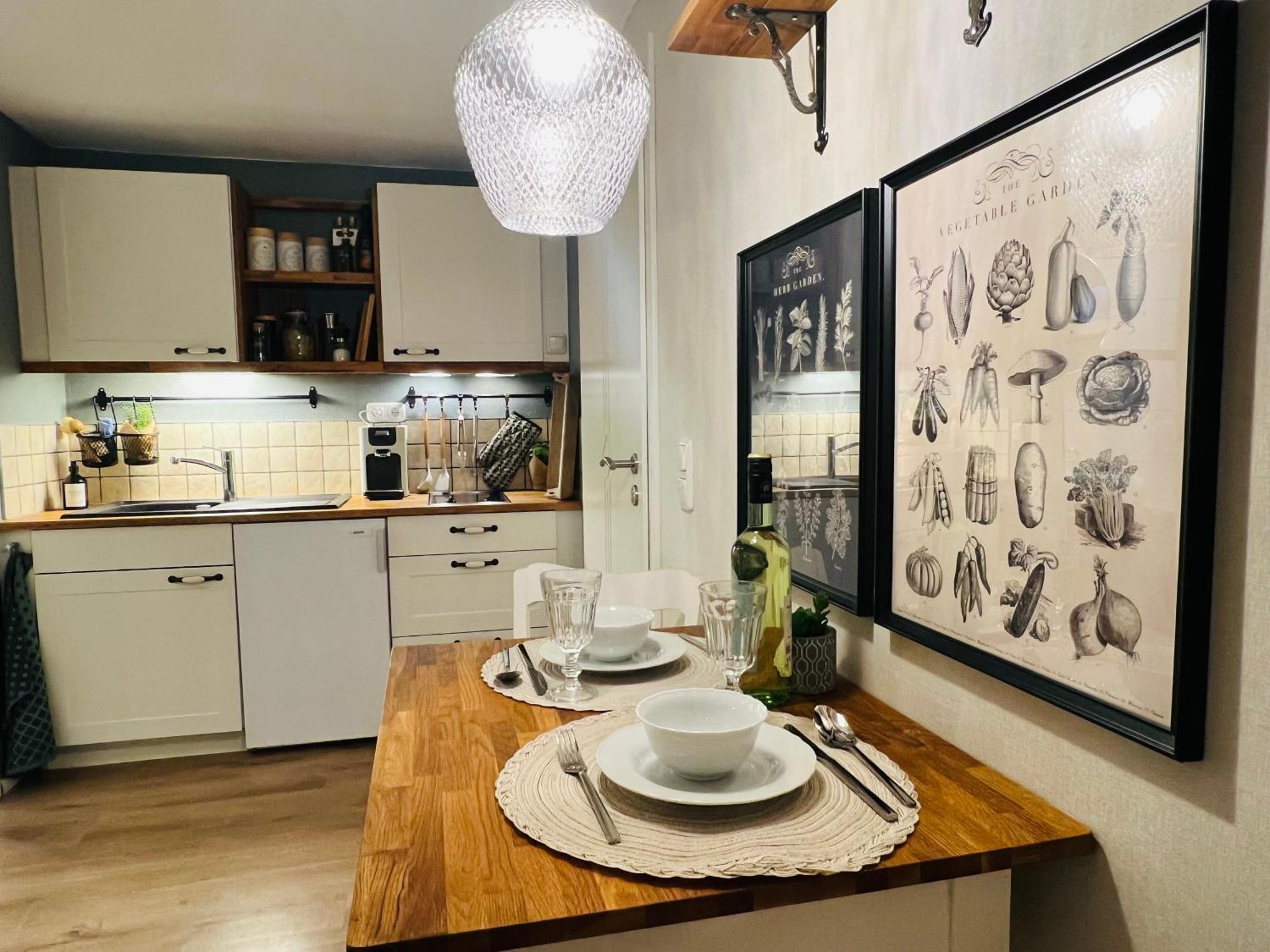 Ferienwohnung Palatina Heuchelheim-Klingen エクステリア 写真